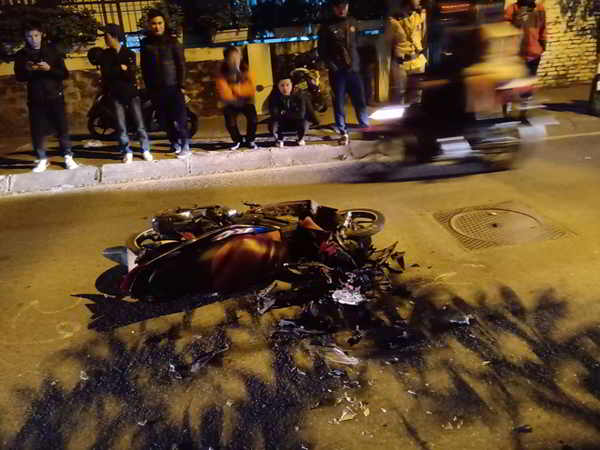 Tai nan liên hoàn làm 6 người bị thương ở phố Trích Sài , Tây Hồ